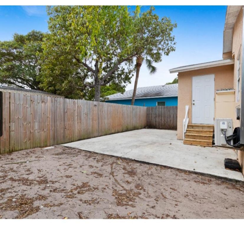 534 21st Street B, West Palm Beach, FL 33407