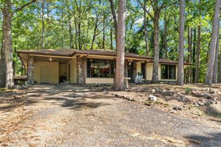 1 Herencia Circle, Hot Springs Village, AR 71909