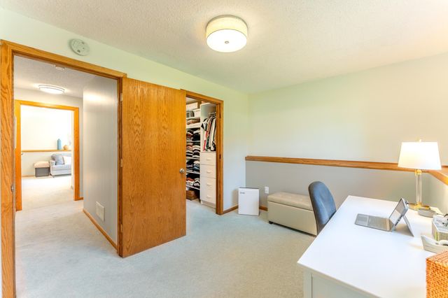 14250 55th Street N, Stillwater, MN 55082