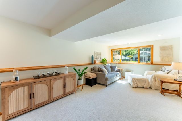 14250 55th Street N, Stillwater, MN 55082