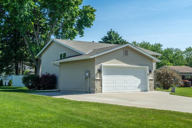 14250 55th Street N, Stillwater, MN 55082