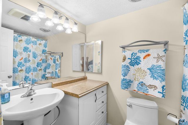 1000 11th Ave N Apt 132, North Myrtle Beach, SC 29582