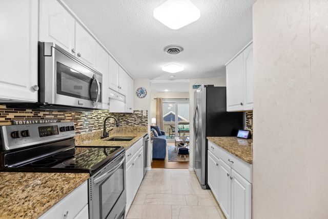 1000 11th Ave N Apt 132, North Myrtle Beach, SC 29582