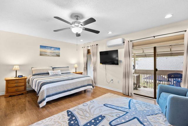 1000 11th Ave N Apt 132, North Myrtle Beach, SC 29582