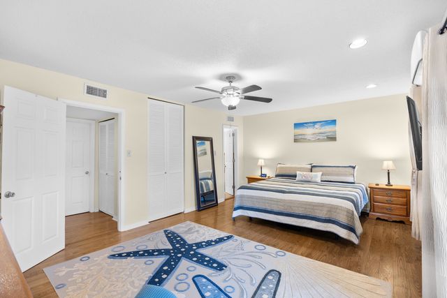 1000 11th Ave N Apt 132, North Myrtle Beach, SC 29582