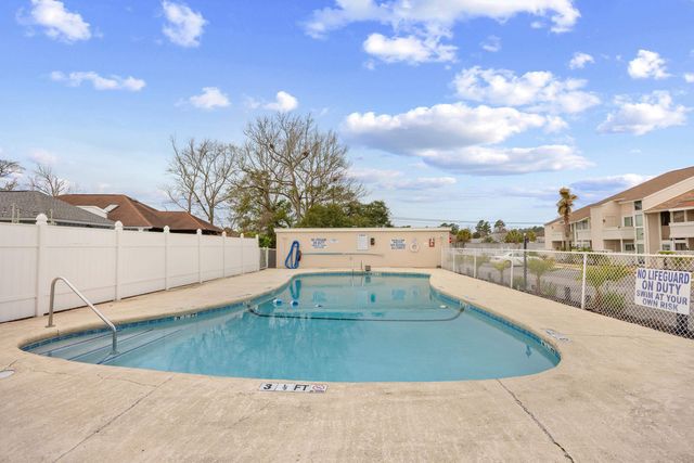 1000 11th Ave N Apt 132, North Myrtle Beach, SC 29582