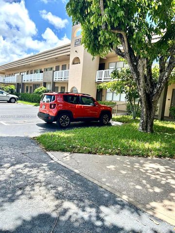 9081 Sunrise Lakes Boulevard 113, Sunrise, FL 33322