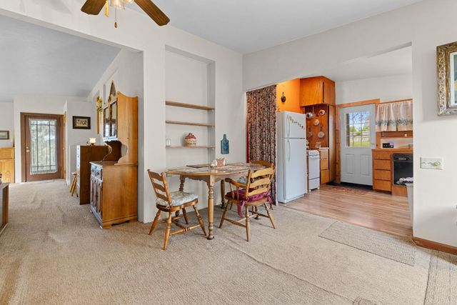 2341 Persimmon Ln, Newcastle, CA 95658