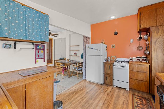 2341 Persimmon Ln, Newcastle, CA 95658