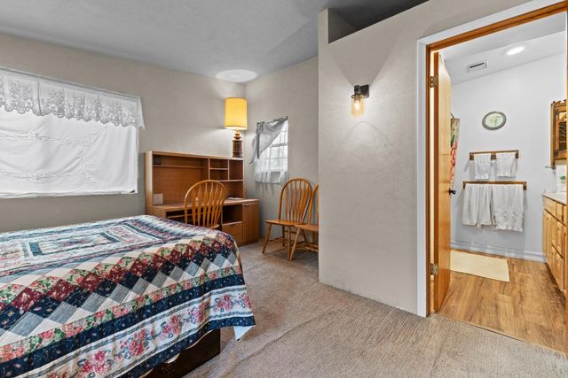 2341 Persimmon Ln, Newcastle, CA 95658