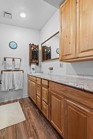 2341 Persimmon Ln, Newcastle, CA 95658