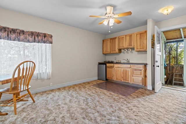 2341 Persimmon Ln, Newcastle, CA 95658