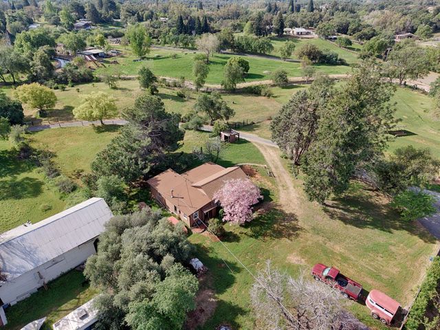 2341 Persimmon Ln, Newcastle, CA 95658