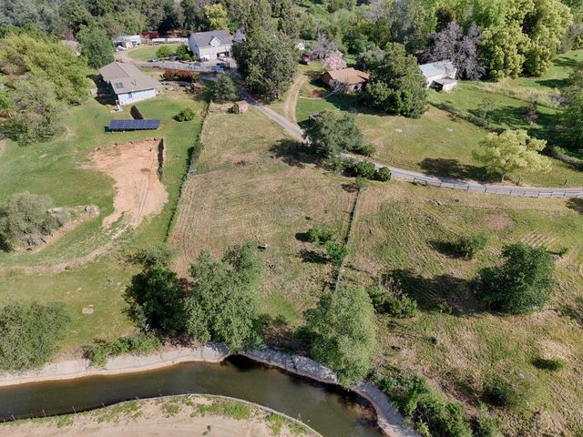 2341 Persimmon Ln, Newcastle, CA 95658