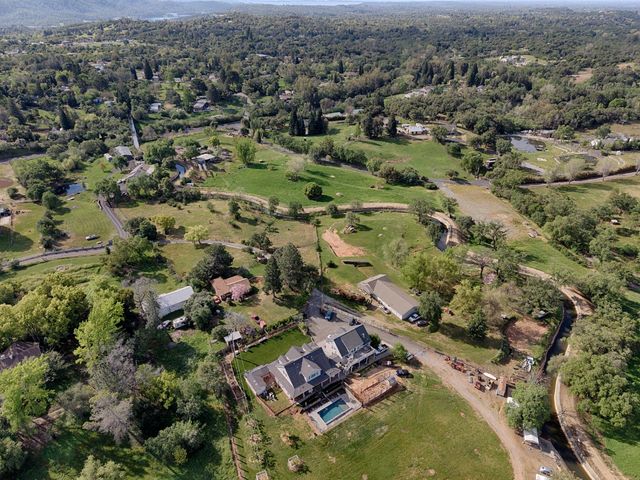 2341 Persimmon Ln, Newcastle, CA 95658