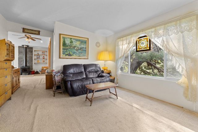 2341 Persimmon Ln, Newcastle, CA 95658