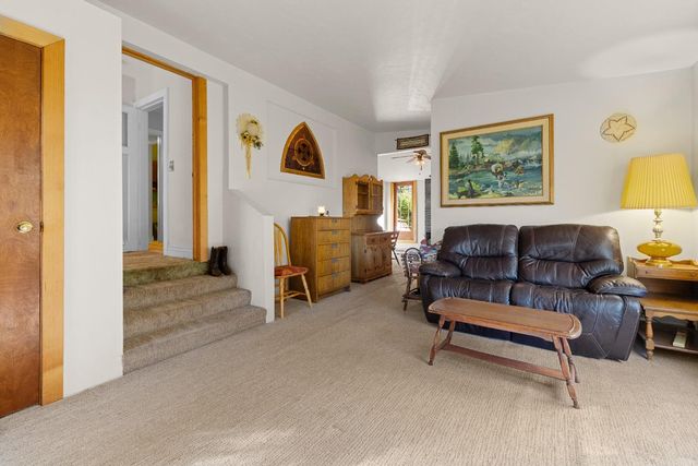 2341 Persimmon Ln, Newcastle, CA 95658