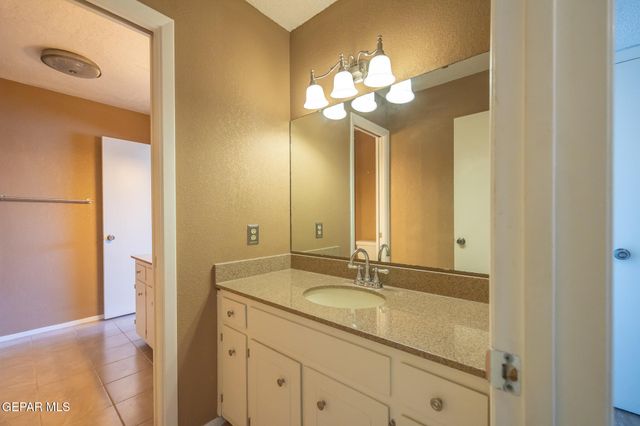 19019 Darrington Road, Horizon City, TX 79928