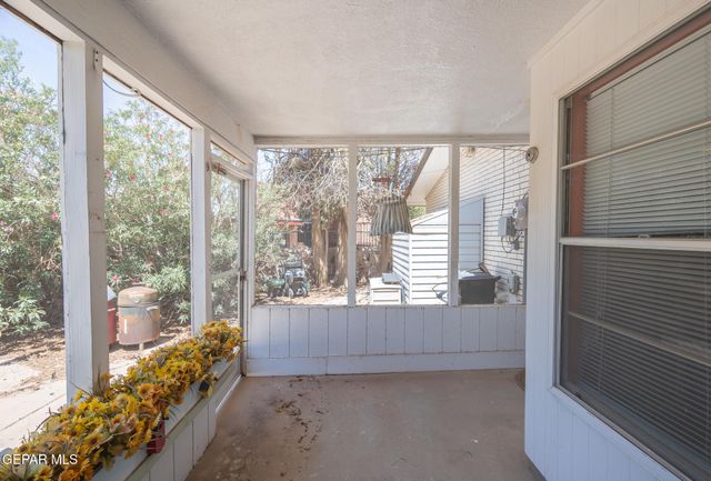 19019 Darrington Road, Horizon City, TX 79928