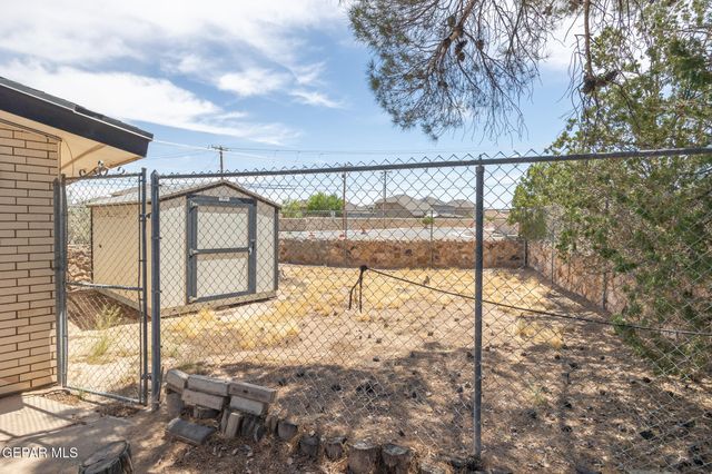 19019 Darrington Road, Horizon City, TX 79928