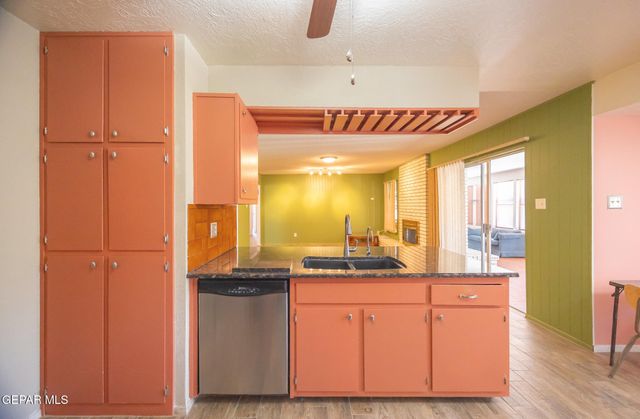 19019 Darrington Road, Horizon City, TX 79928