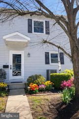 12 E POPLAR ST, Palmyra, PA 17078