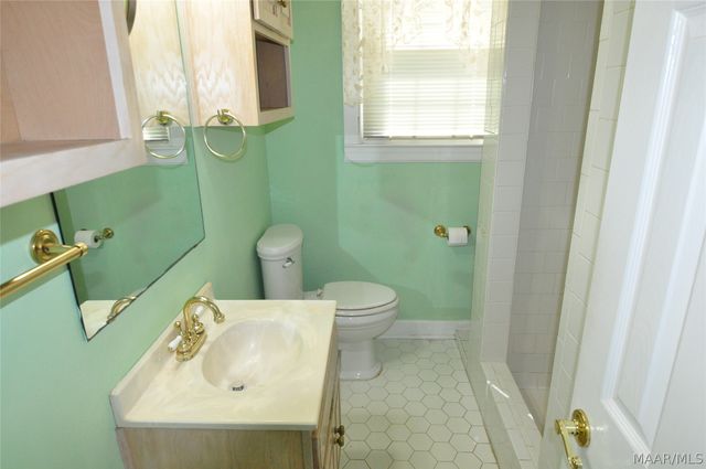 4820 Highway 14 . E, Elmore, AL 36025