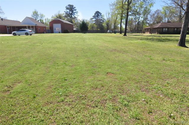 4820 Highway 14 . E, Elmore, AL 36025