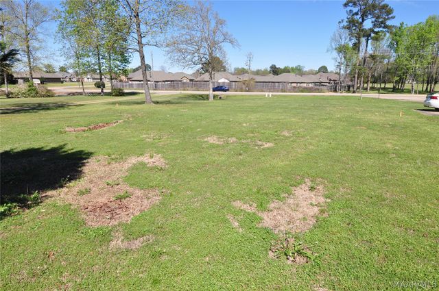 4820 Highway 14 . E, Elmore, AL 36025