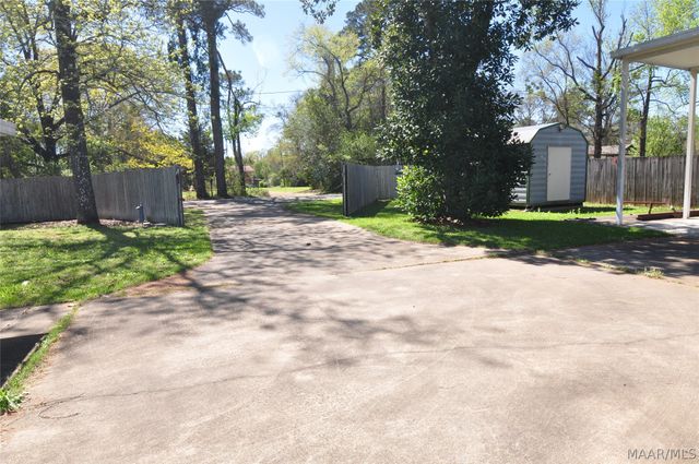 4820 Highway 14 . E, Elmore, AL 36025