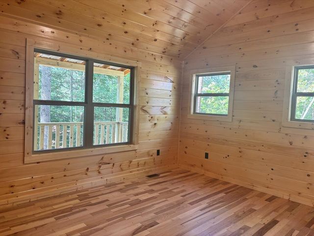 83 Noelle's Pass, Murphy, NC 28906