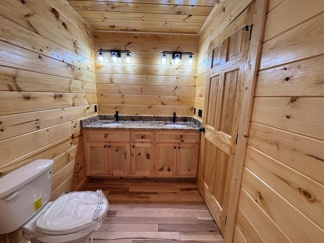 83 Noelle's Pass, Murphy, NC 28906