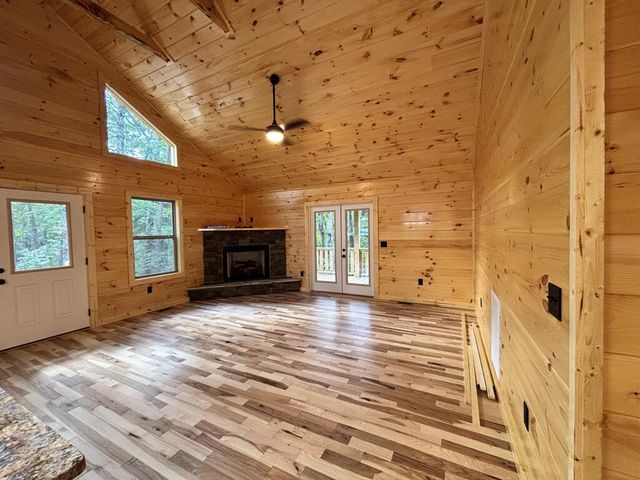 83 Noelle's Pass, Murphy, NC 28906