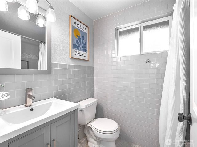 31815 NE 105th Place, Carnation, WA 98014