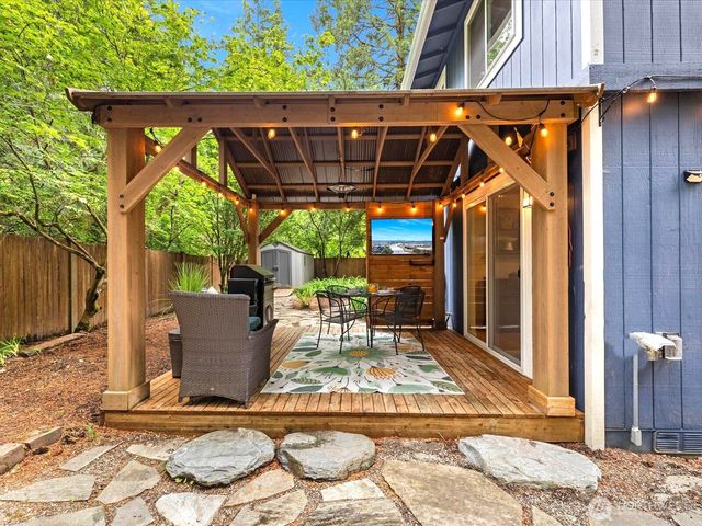31815 NE 105th Place, Carnation, WA 98014