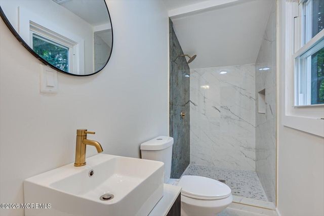 25 Woodbrook Drive, Matawan, NJ 07747