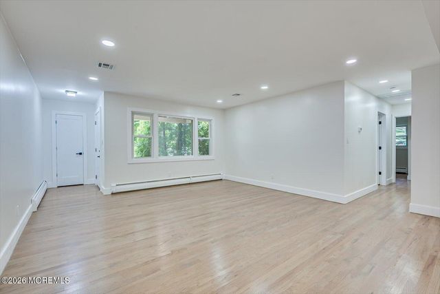25 Woodbrook Drive, Matawan, NJ 07747