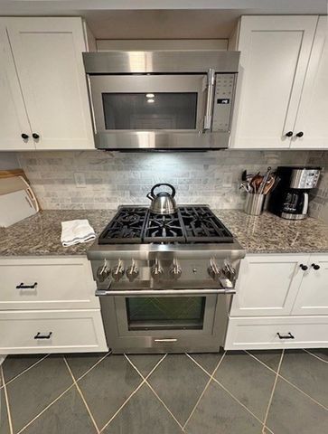 65 Mendon Road, Sutton, MA 01590