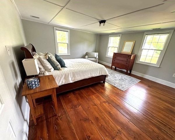 65 Mendon Road, Sutton, MA 01590