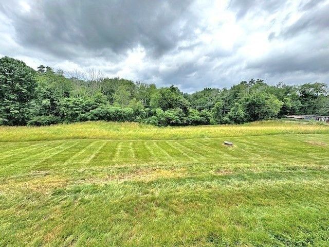 65 Mendon Road, Sutton, MA 01590