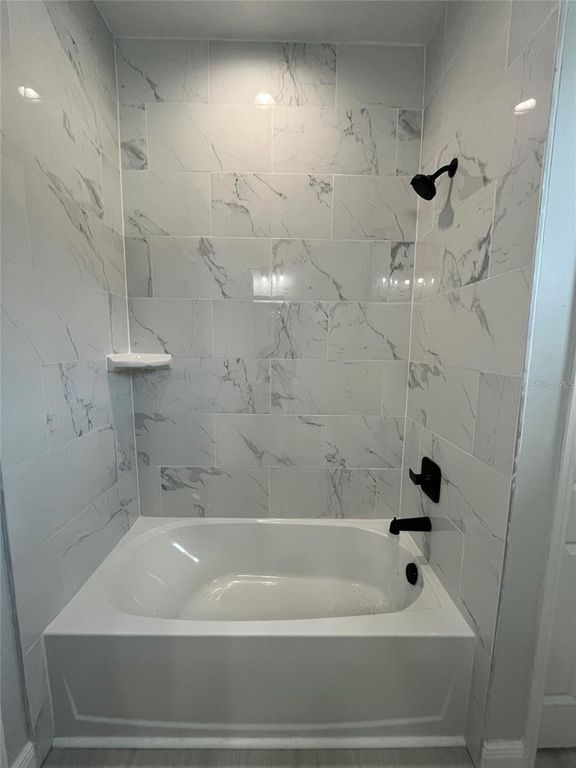 Image 10 of property listing at Address unavailable.