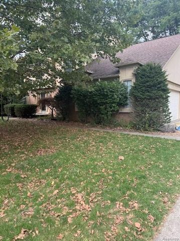 37892 Stableview Drive, Farmington Hills, MI 48335