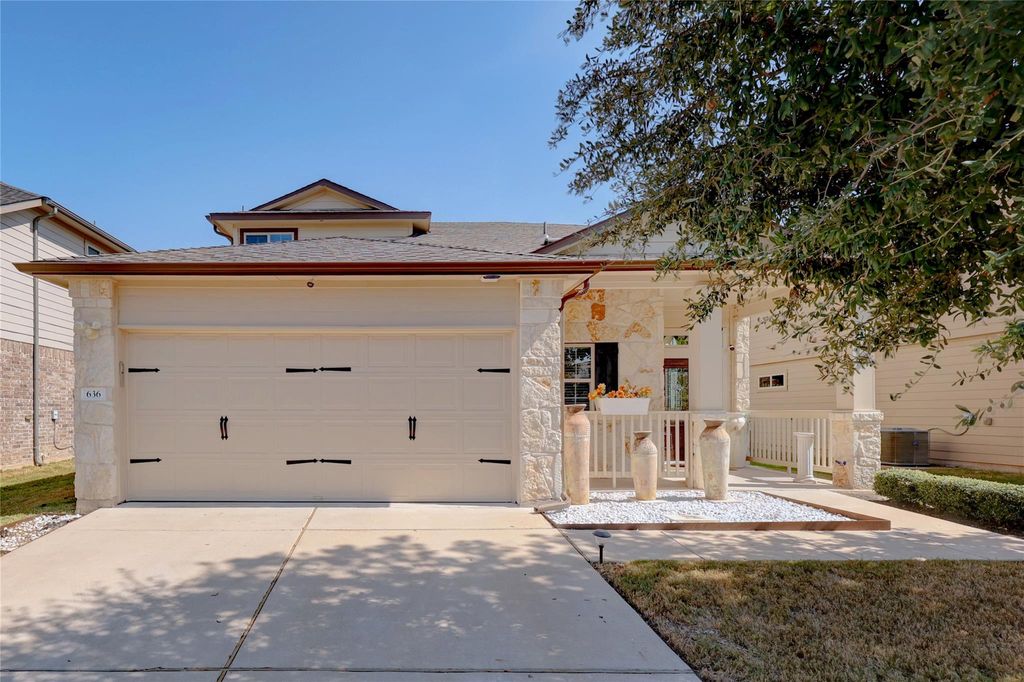 636 Pinnacle DR, Georgetown, TX 78626