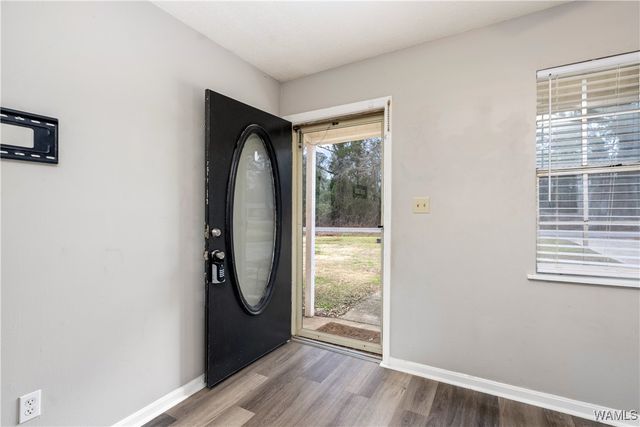 12602 County Line Rd, Moundville, AL 35474