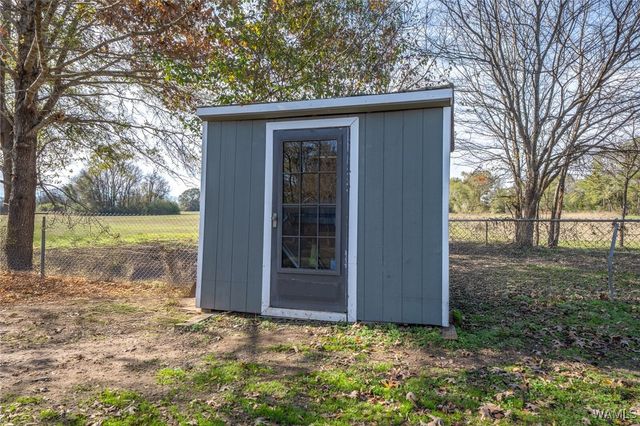 12602 County Line Rd, Moundville, AL 35474