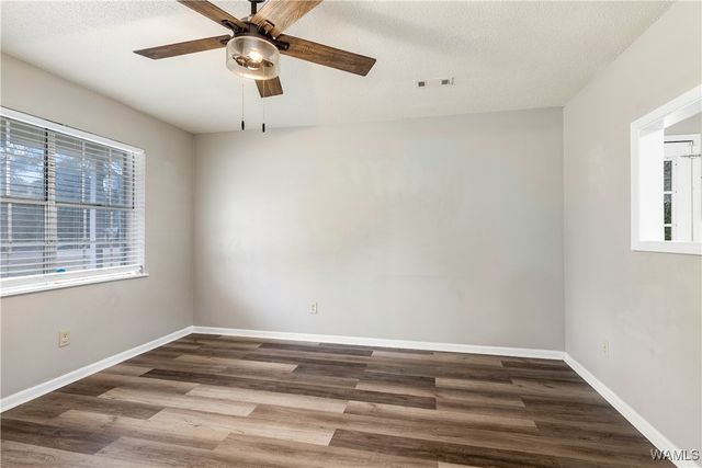 12602 County Line Rd, Moundville, AL 35474