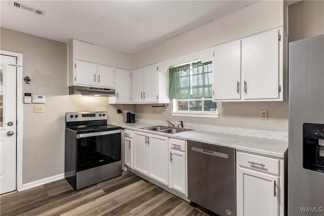 12602 County Line Rd, Moundville, AL 35474