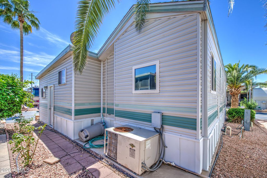 Image 25 of property listing at 111 S GREENFIELD Road 326, Mesa, AZ 85206