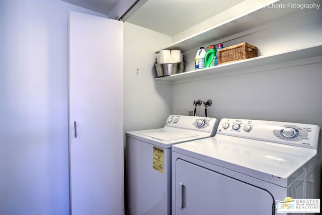 2166 N Indian Canyon Drive C, Palm Springs, CA 92262