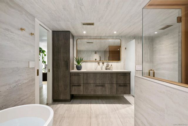 5676 Taft Ave, La Jolla, CA 92037